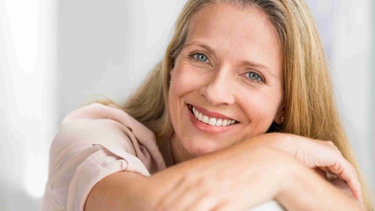 how to look younger, best deodorant for women dermatologist, estee lauder the woman, how to remove facial hair naturally at home, tips on how to smell good all the time, what are the best korean skincare products, women over 50, best deodorant for men dermatologist, womens health, dermatologist gray hair, best foundation for mature skin over 50, tips to make you smell amazing all day long, dermatologist, olive young mother's day, olive young anti-aging products, how to menopause book